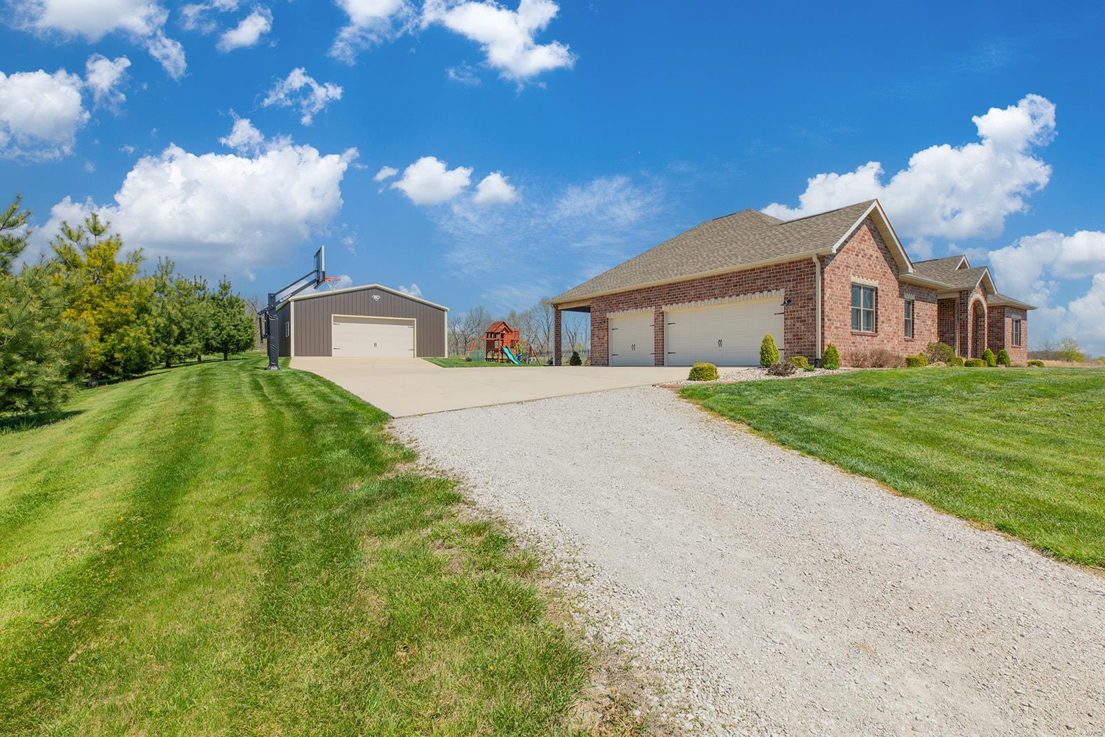 7639 Renken Road Worden, IL 62097 - Photo 6 of 93