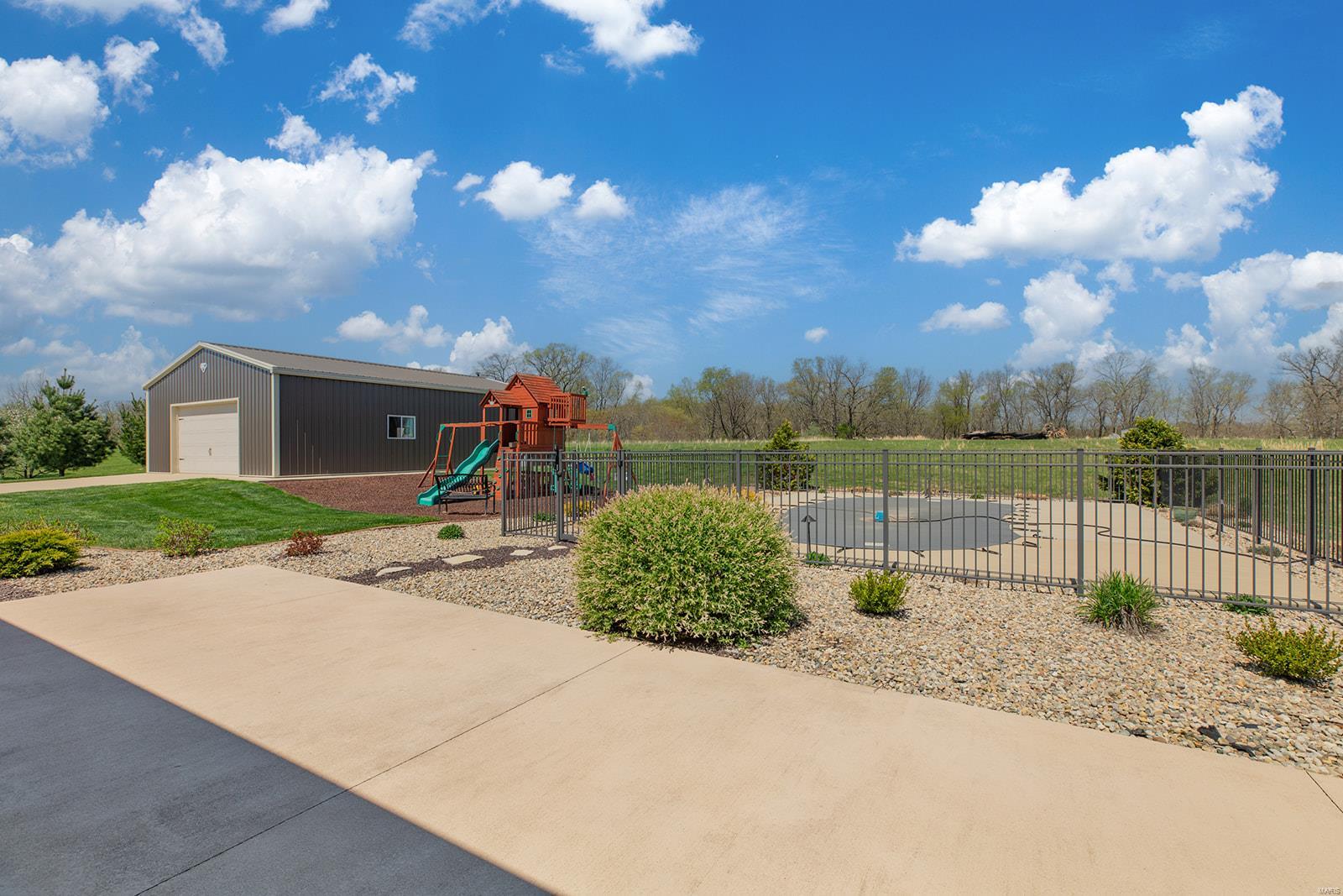 7639 Renken Road Worden, IL 62097 - Photo 8 of 93