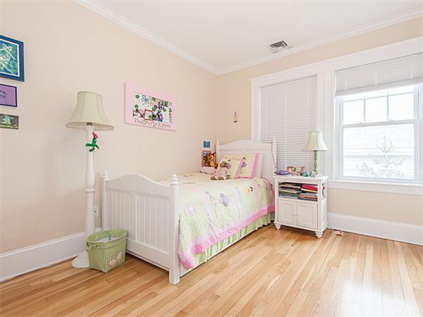 129 Hillside Road, Unit 2 Watertown, MA 02472 - Photo 19 of 28 Gallery Image 19