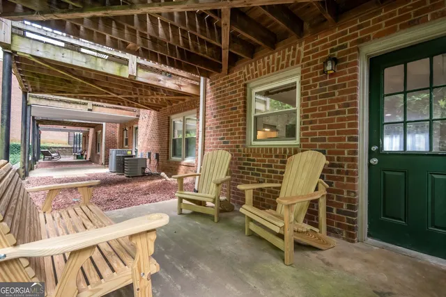 $2,020 | 210 East Cloverhurst Avenue, Unit 7, Athens, GA 30605