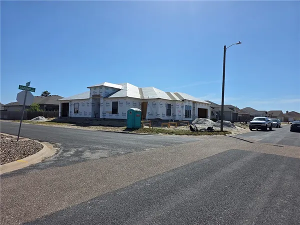 $779,000 | 15902 Cozumel Drive, Corpus Christi, TX 78418