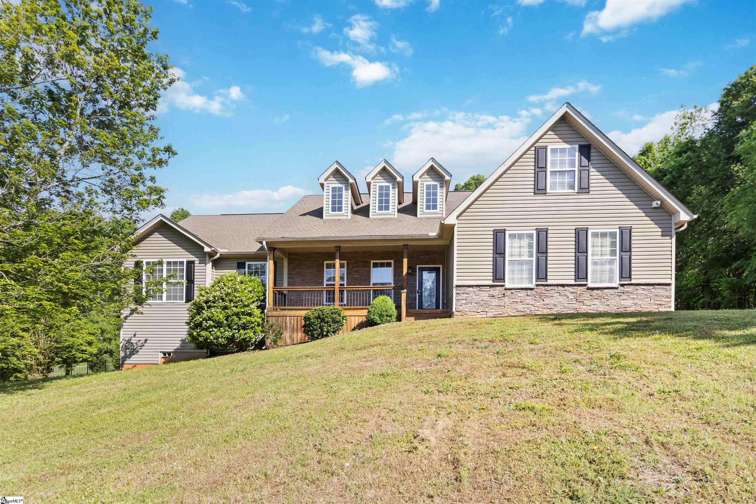 208 Quercus Run Fountain Inn, SC 29644 - Photo 3 of 41
