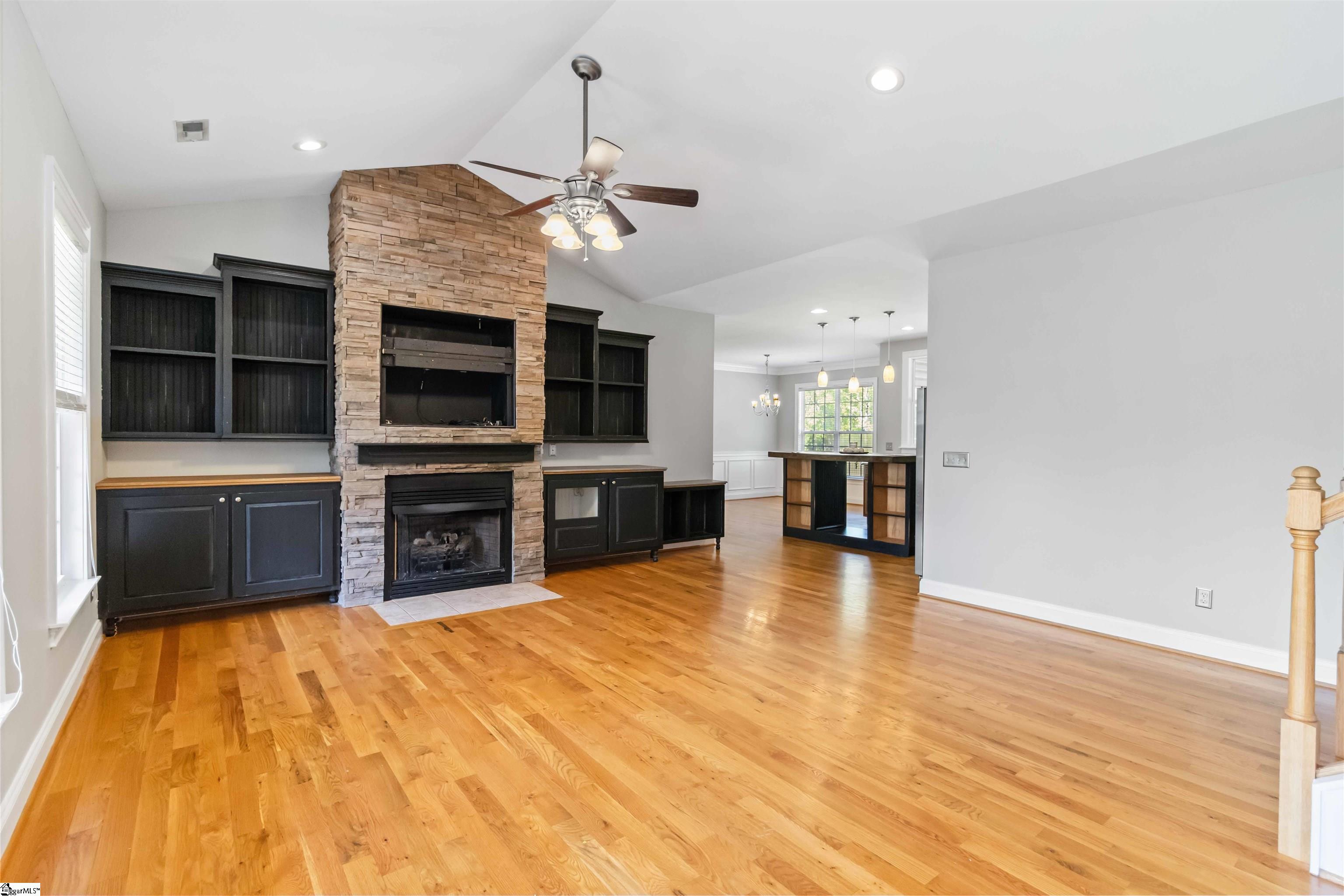208 Quercus Run Fountain Inn, SC 29644 - Photo 6 of 41