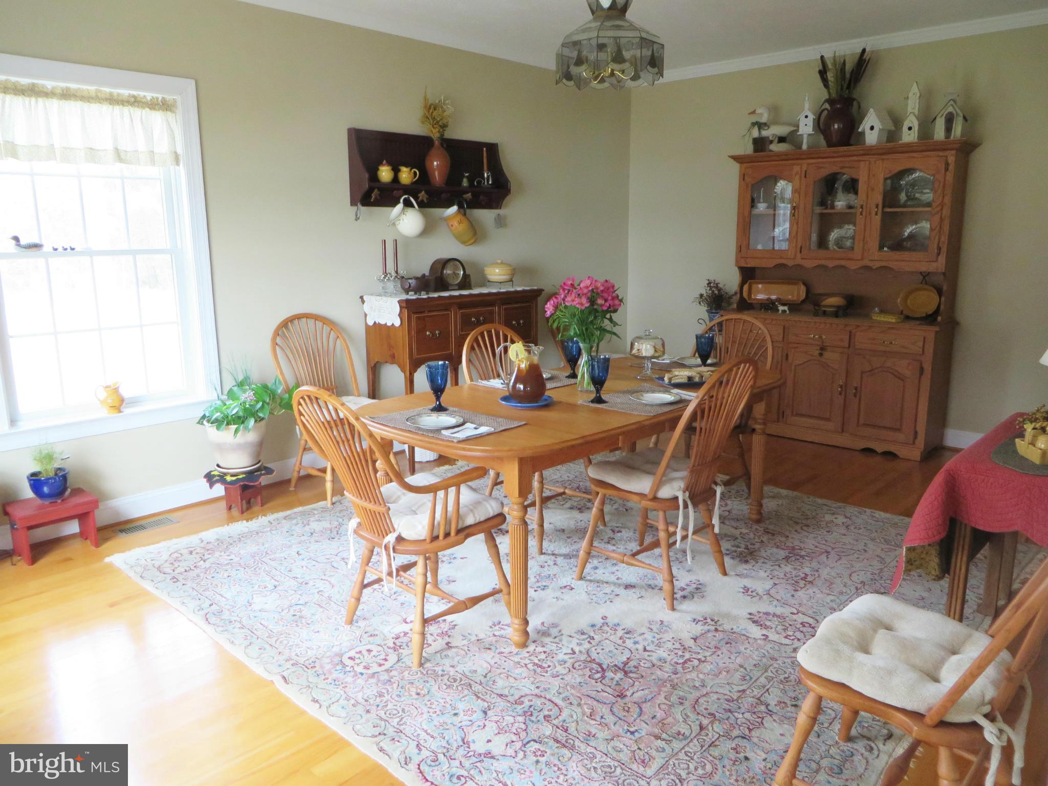 16745 St Jeromes Neck Road Dameron, MD 20628 - Photo 6 of 30 Dining room is extra-spacious--13x19!