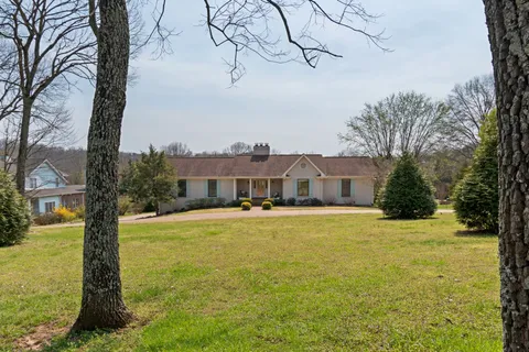 $1,200,000 | 6613 Holt Road, Nashville, TN 37211