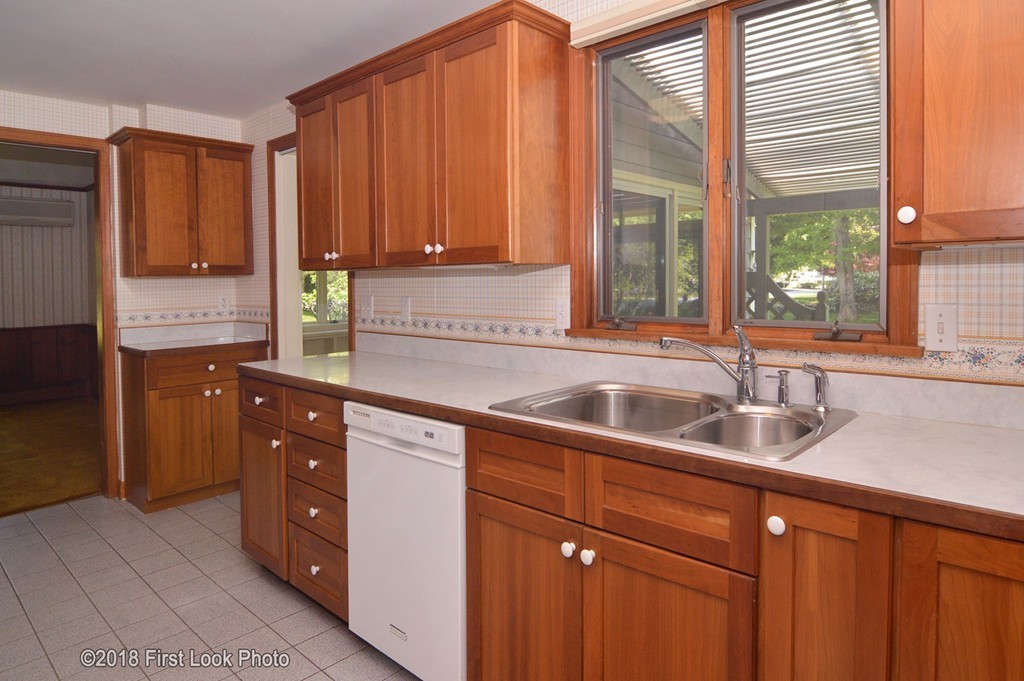 4 Powder House Road Attleboro, MA 02703 - Photo 4 of 30 Gallery Image 4