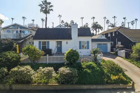 $2,900,000 | 351 Fern Glen, La Jolla, CA 92037
