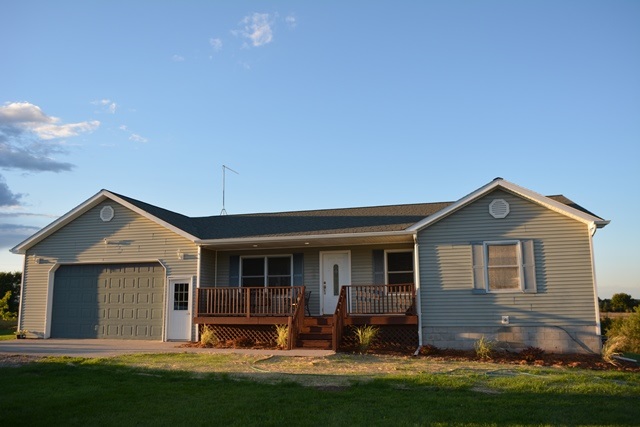 6890 West Pickard Road Mount Pleasant, MI 48858 - Photo 1 of 32 1823691.JPG