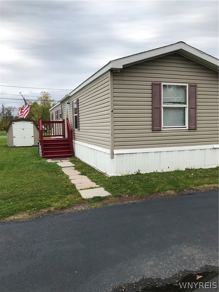 51 Ritchie Avenue Tonawanda, NY 14150 - Photo 1 of 1 Front Exterior