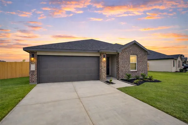 $2,499 | 9027 Rose Water Trail, Iowa Colony, TX 77583