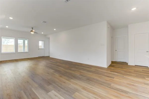 $2,499 | 9027 Rose Water Trail, Iowa Colony, TX 77583