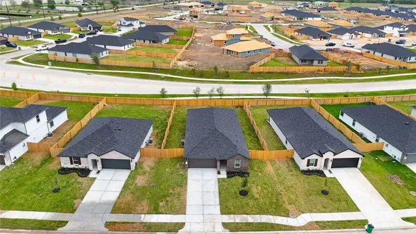 $2,499 | 9027 Rose Water Trail, Iowa Colony, TX 77583