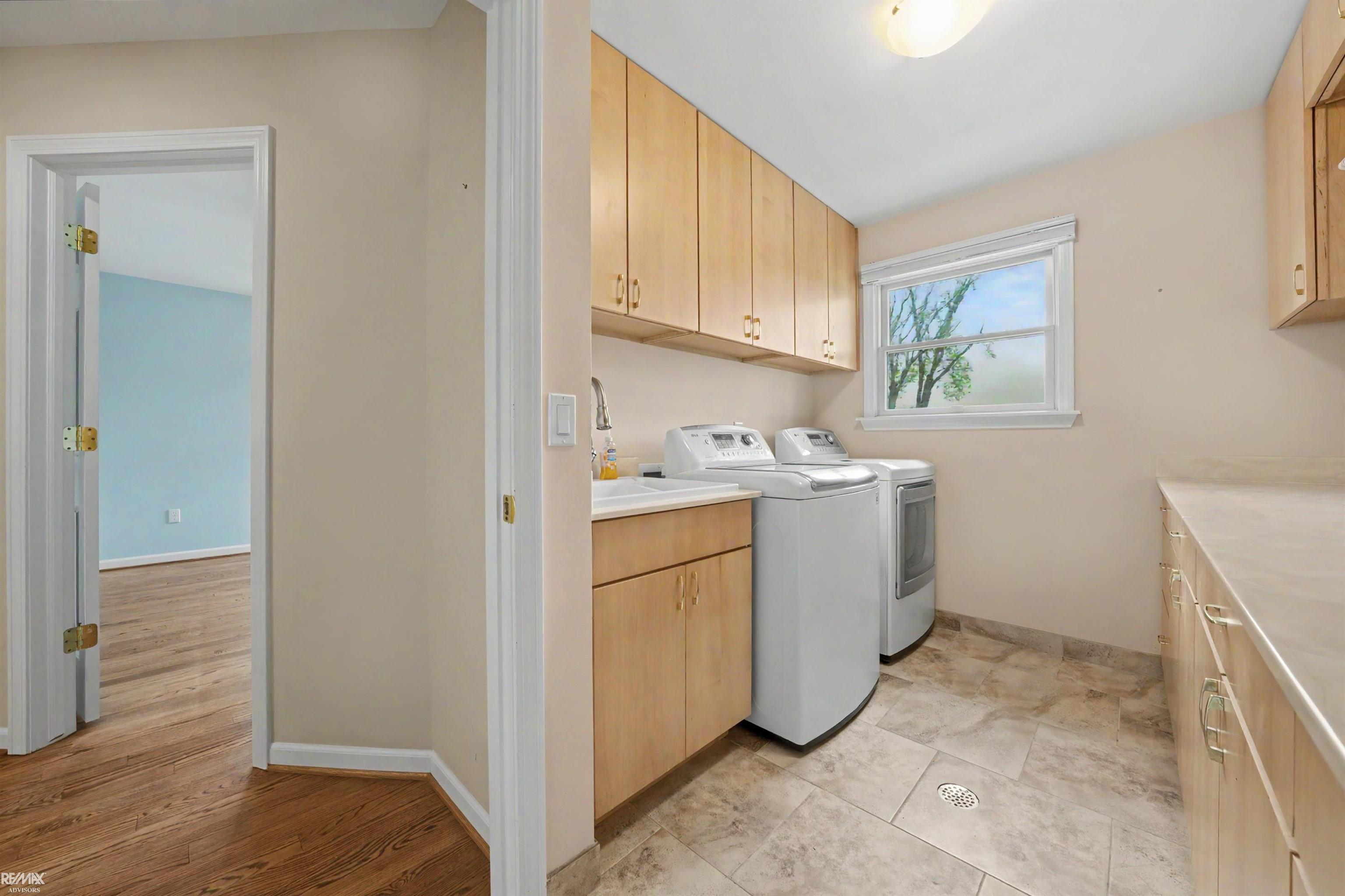 28900 South River Road Harrison Township, MI 48045 - Photo 55 of 81