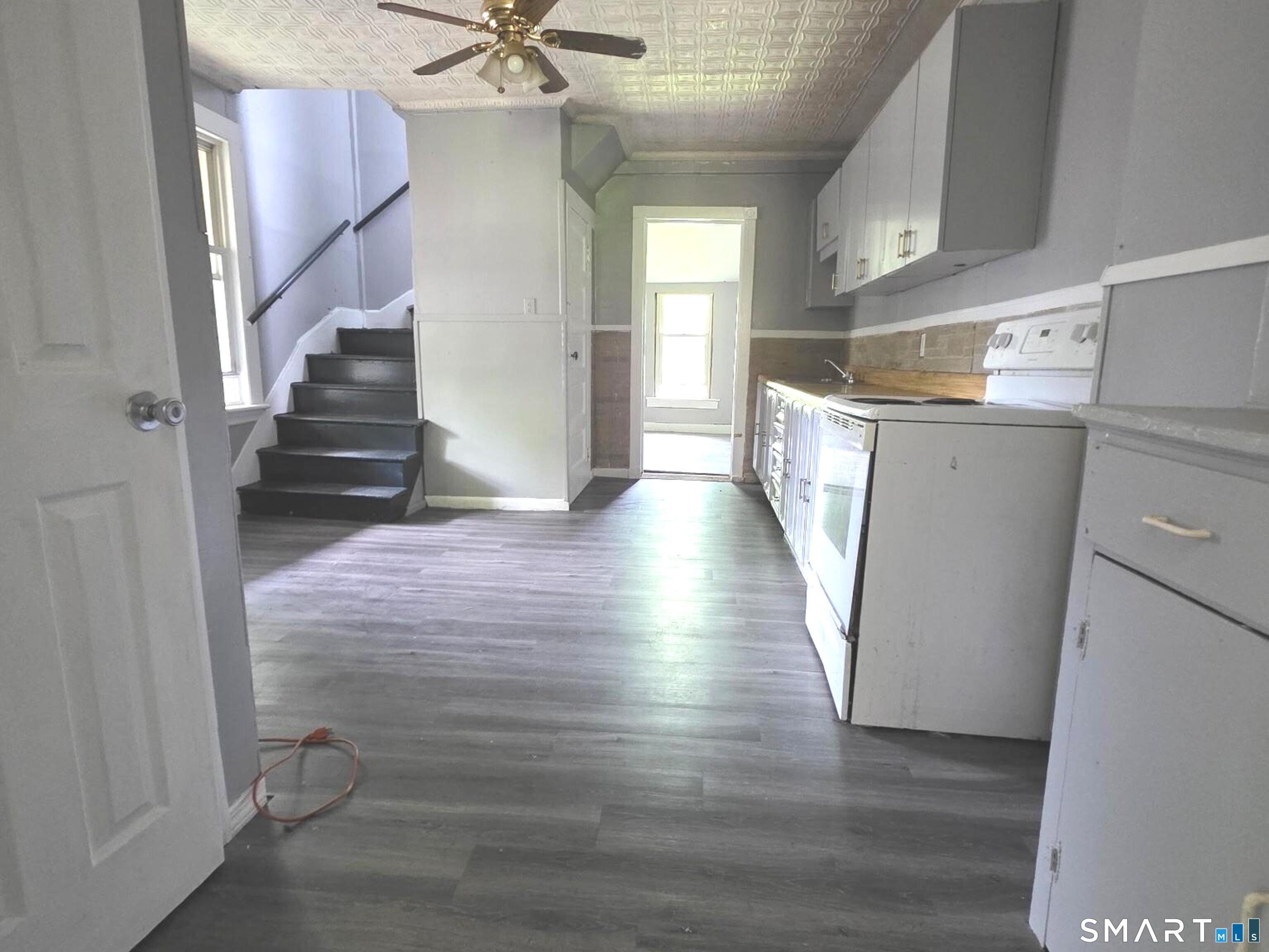 17 Hawthorne Terrace Torrington, CT 06790 - Photo 14 of 27 Left side Kitchen