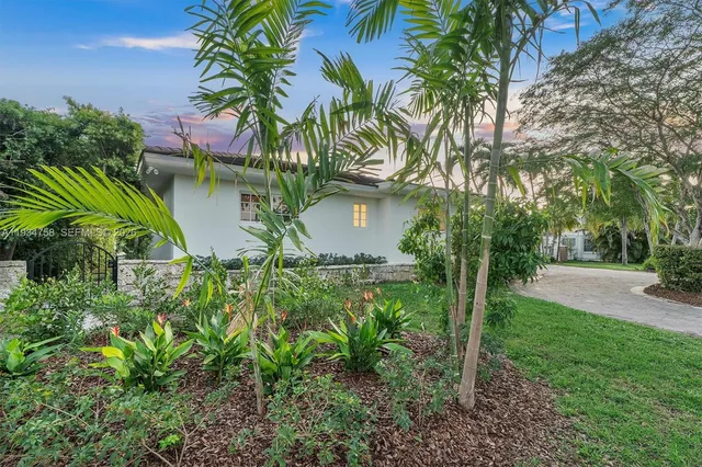 $2,000,000 | 390 Northeast 103rd Street, Miami Shores, FL 33138