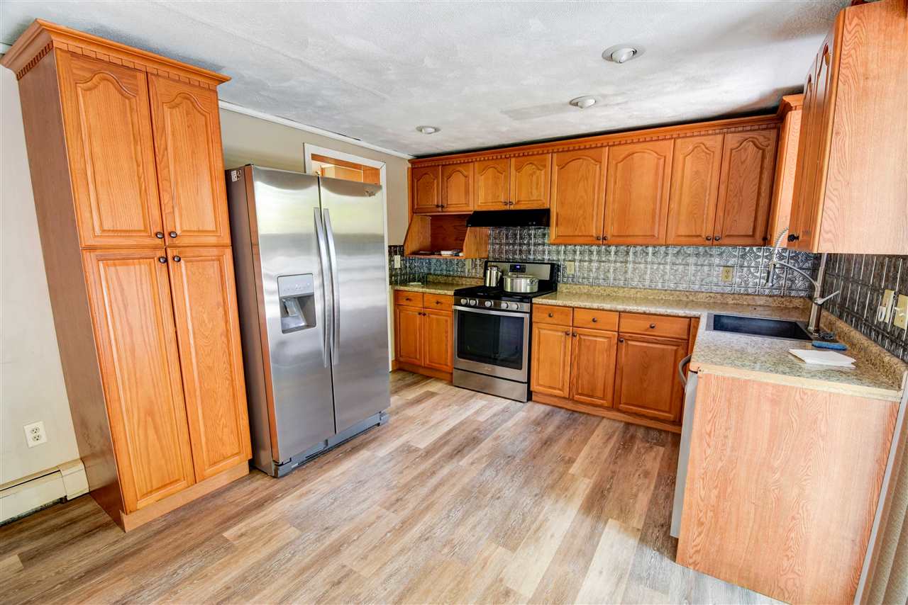 332 Hoyt Road Gilford, NH 03249 - Photo 7 of 32 Gallery Image 7