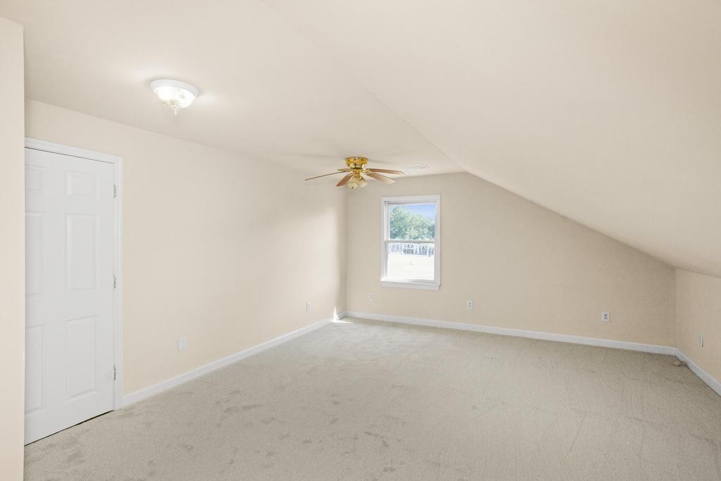 1029 Robertson Road Gallatin, TN 37066 - Photo 41 of 62 an empty room with windows