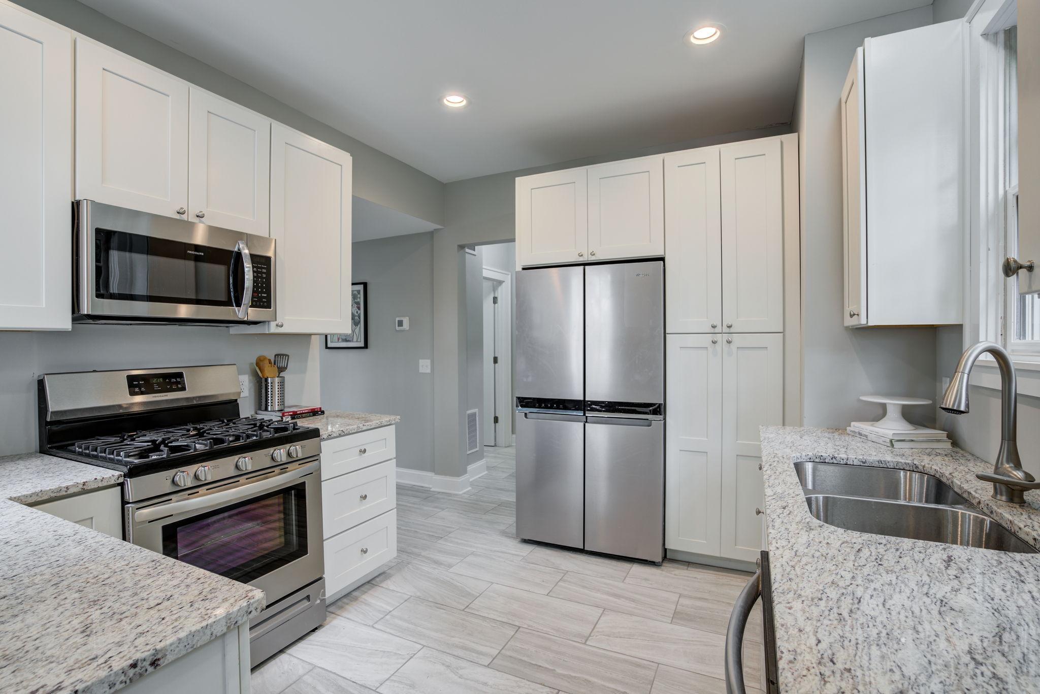 2056 Summit Avenue St. Paul, MN 55105 - Photo 11 of 36