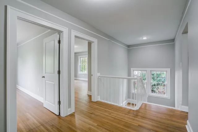 $5,995 | 2056 Summit Avenue, St. Paul, MN 55105