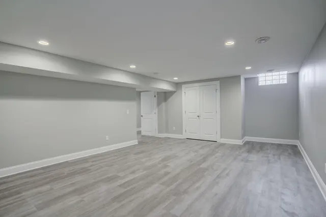 $5,995 | 2056 Summit Avenue, St. Paul, MN 55105