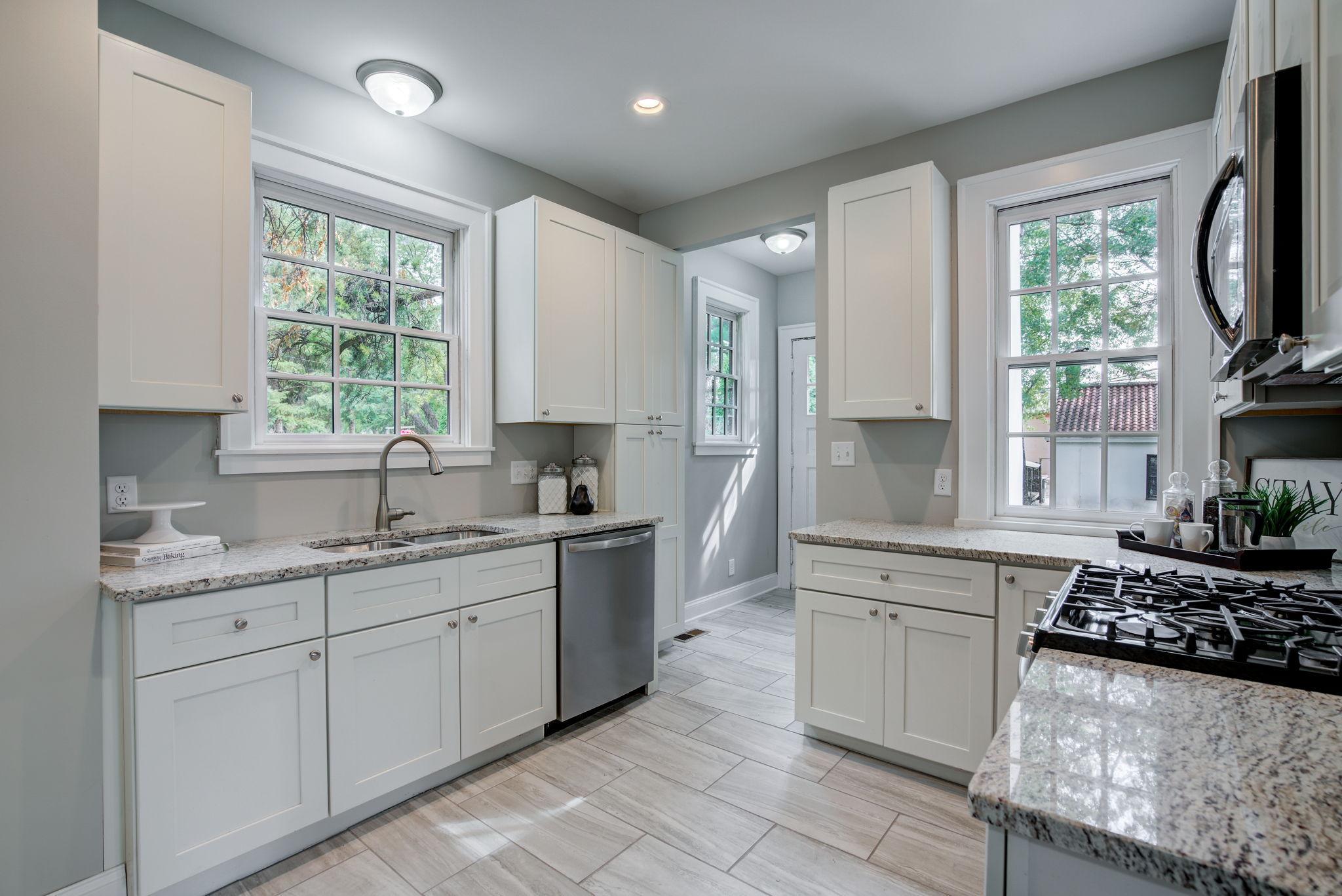 2056 Summit Avenue St. Paul, MN 55105 - Photo 10 of 36