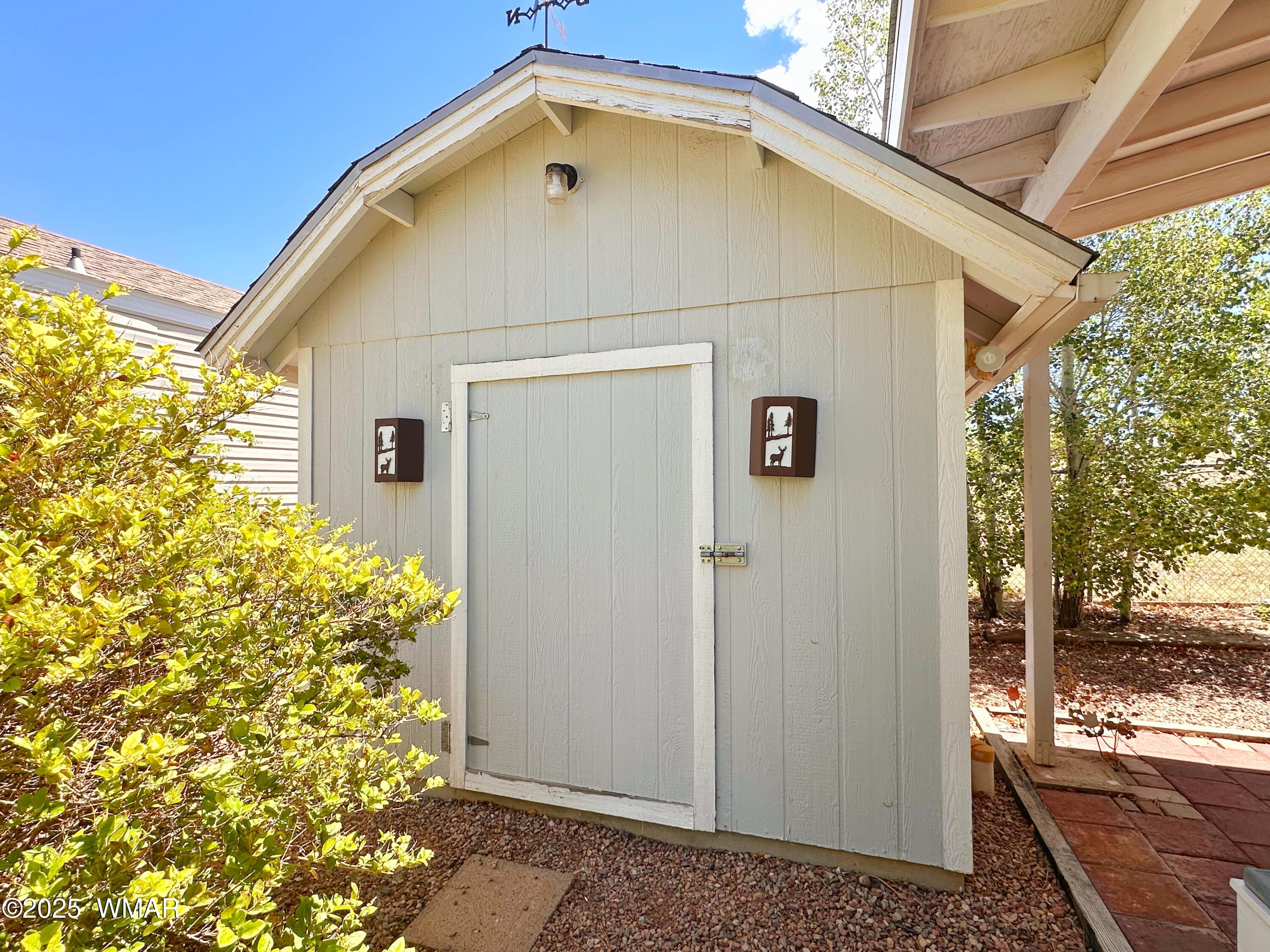 2719 Whiskey Road Overgaard, AZ 85933 - Photo 17 of 21 IMG_2344