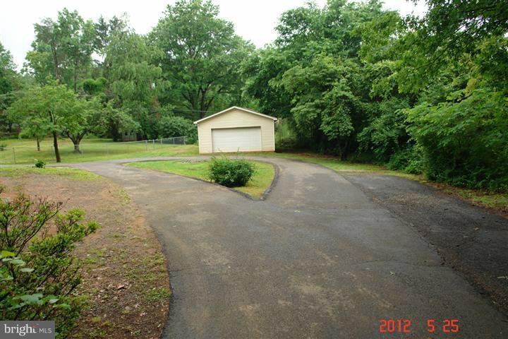 6760 Riley Road Warrenton, VA 20187 - Photo 5 of 13 Exterior (General)