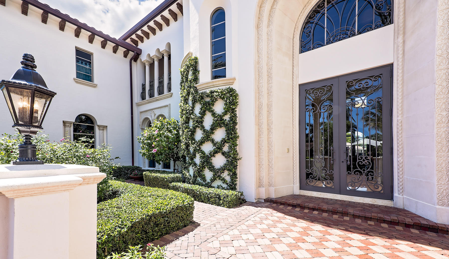 787 Marble Way Boca Raton, FL 33432 - Photo 6 of 45 004_Courtyard.jpg
