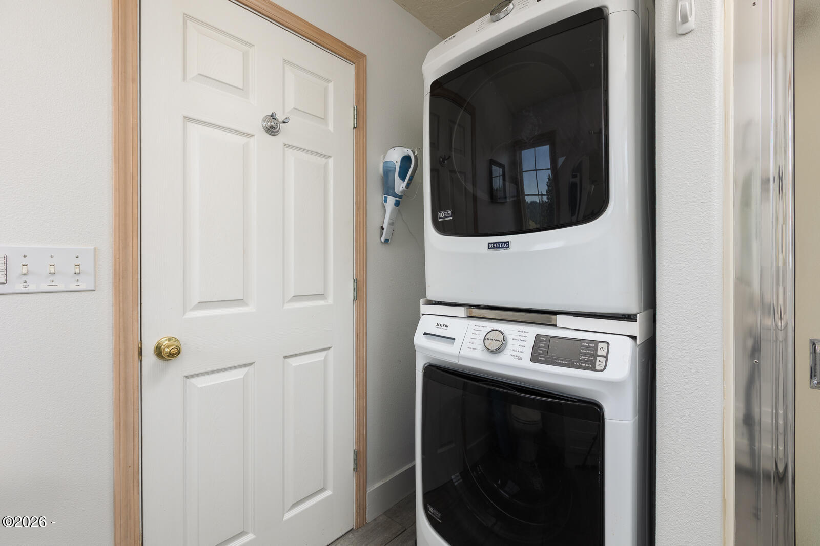 6905 Northeast Highland Road Otis, OR 97368 - Photo 64 of 76 a utility room with dryer and washer