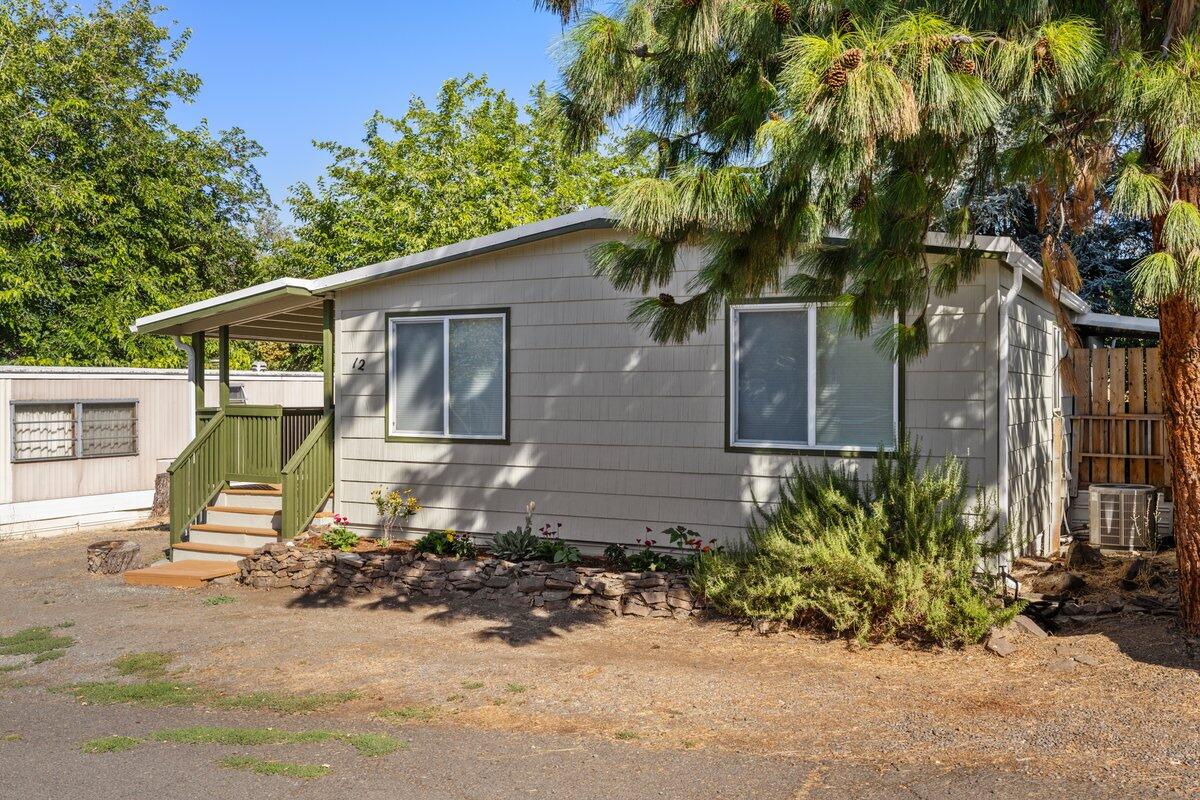 939 South Valley View Road, Unit 12 Ashland, OR 97520 - Photo 18 of 19 _CI_5093