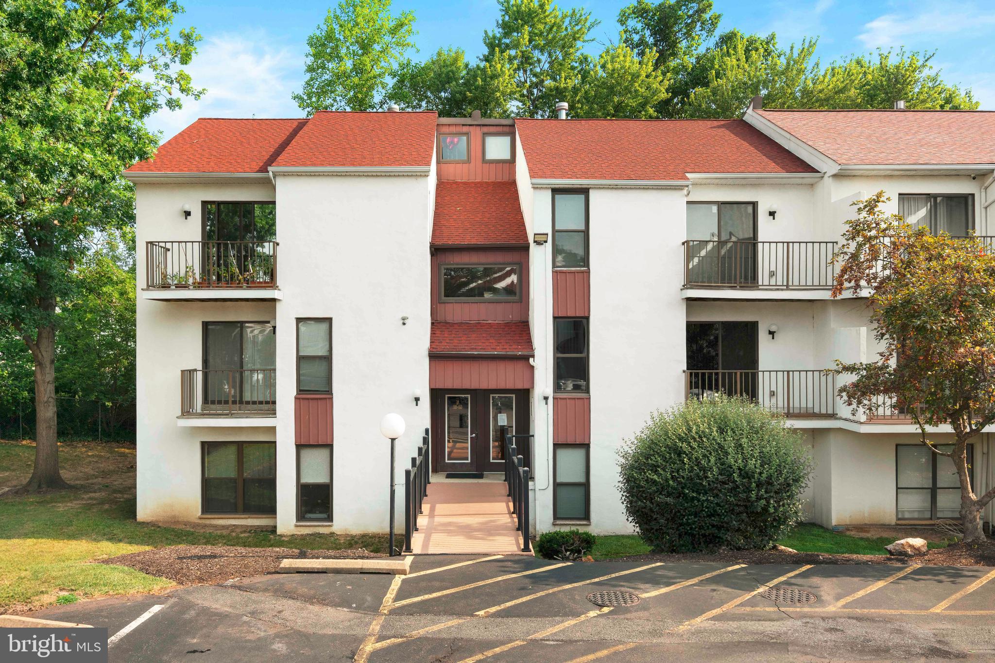 301 Byberry Road, Unit F15 Philadelphia, PA 19116 - Photo 1 of 29