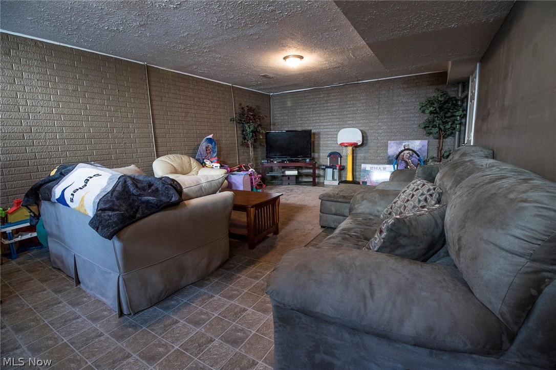 4686 Liberty Road South Euclid, OH 44121 - Photo 25 of 28