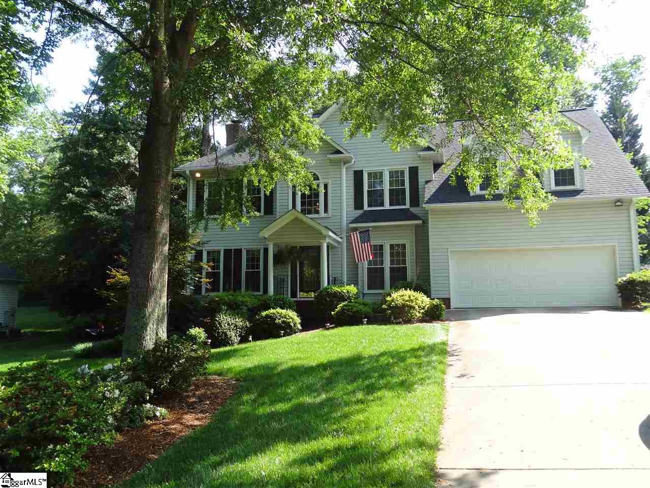 222 Deer Spring Lane Simpsonville, SC 29680 - Photo 6 of 34 Gallery Image 6