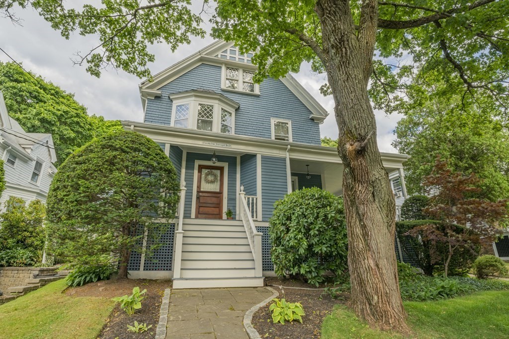 25 Farragut Road Swampscott, MA 01907 - Photo 3 of 42 Gallery Image 3