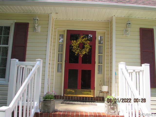 7710 Varann Road Henrico, VA 23231 - Photo 3 of 36 a front view of a house with a porch