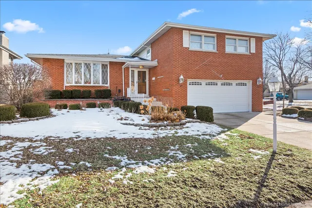 $399,000 | 10441 Long Avenue, Oak Lawn, IL 60453