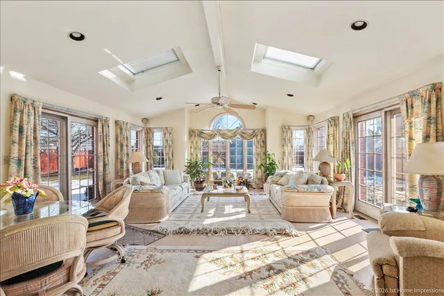 $399,000 | 10441 Long Avenue, Oak Lawn, IL 60453