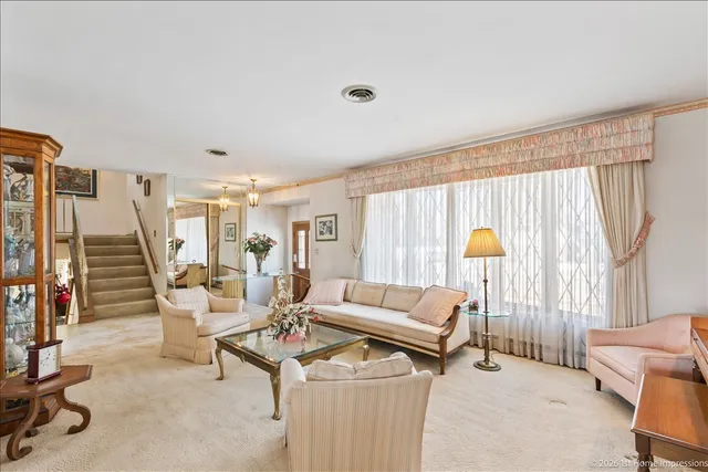 $399,000 | 10441 Long Avenue, Oak Lawn, IL 60453