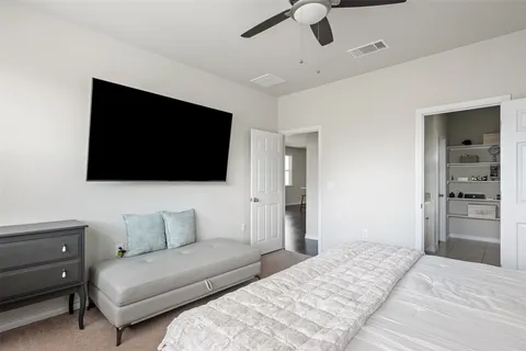 $325,000 | 11917 Cimaizon Drive, Austin, TX 78725