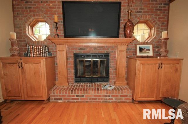 3700 West Chartwell Road Peoria, IL 61614 - Photo 11 of 36 Gallery Image 11
