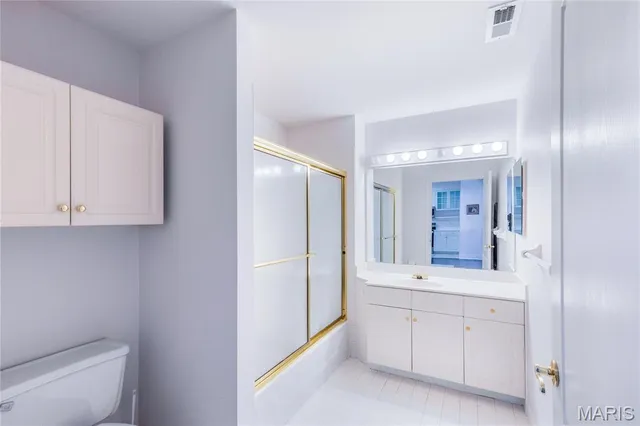 $234,900 | 750 South Hanley Road, Unit 120, St. Louis, MO 63105