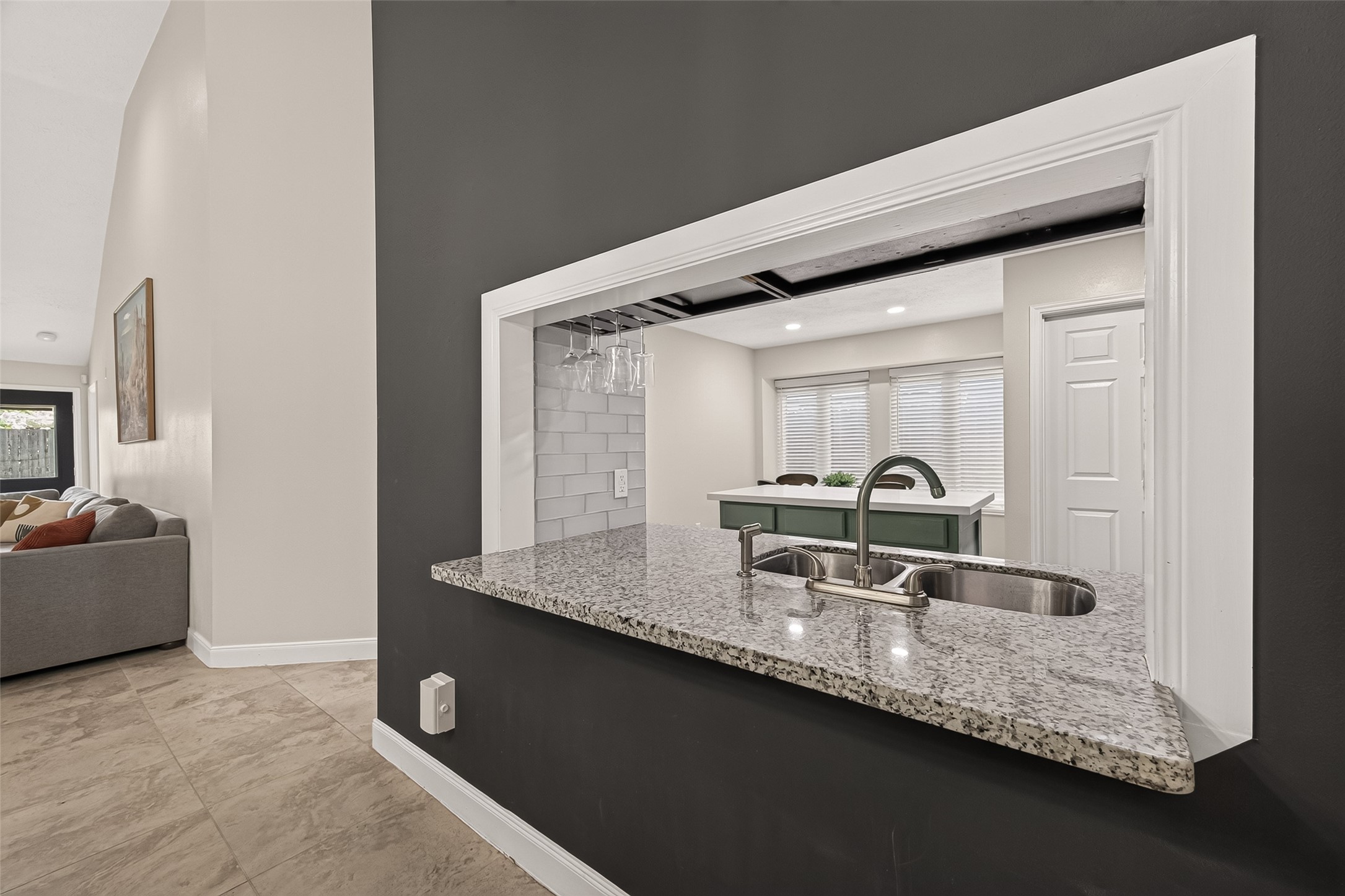 22939 Indian Ridge Drive Katy, TX 77450 - Photo 10 of 35 Kitchen is open to the dining room