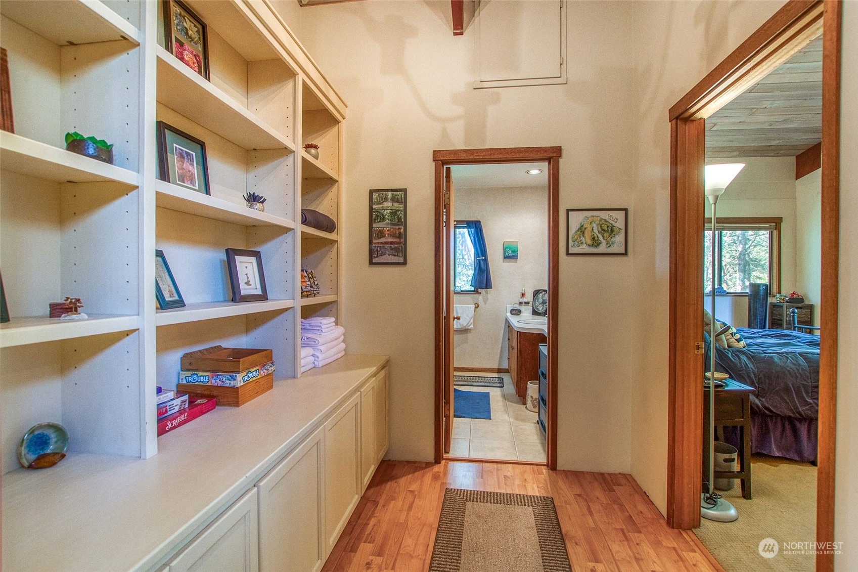 153 Exton Road Orcas Island, WA 98280 - Photo 19 of 30 a kitchen with a refrigerator and a stove