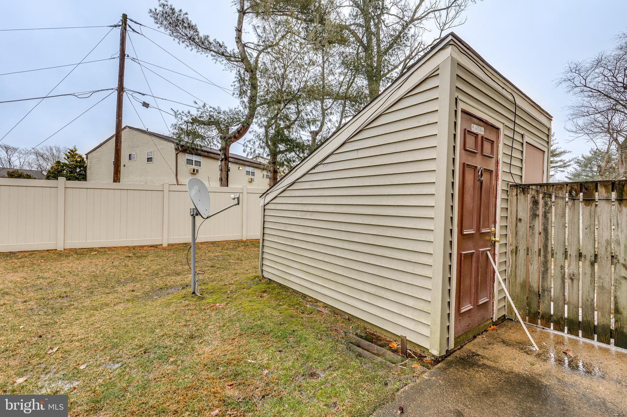 705 Mason Run Pine Hill, NJ 08021 - Photo 33 of 33 a backyard of a house