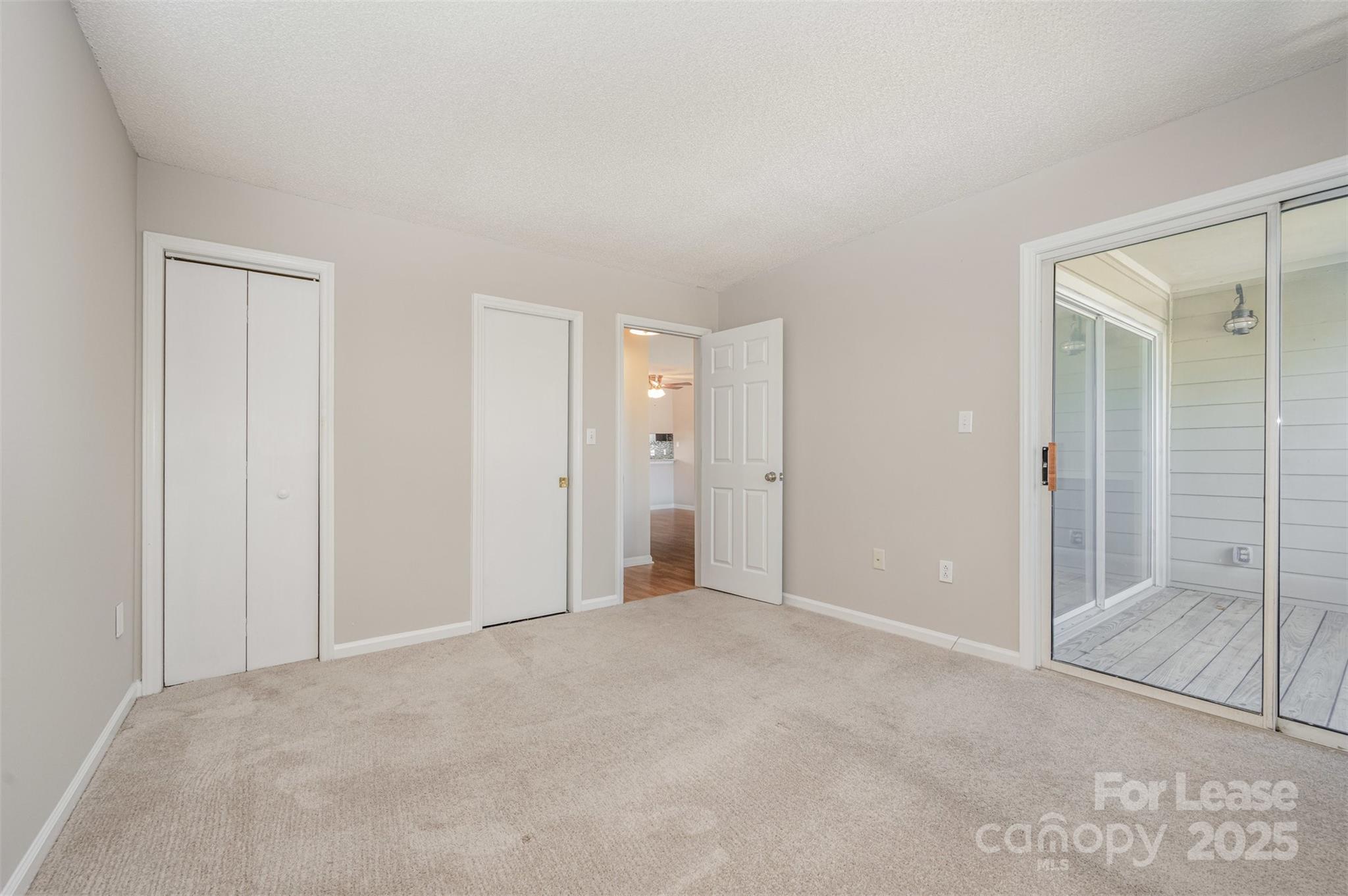2555 Stockbridge Drive, Unit C Charlotte, NC 28210 - Photo 9 of 19 a view of an empty room