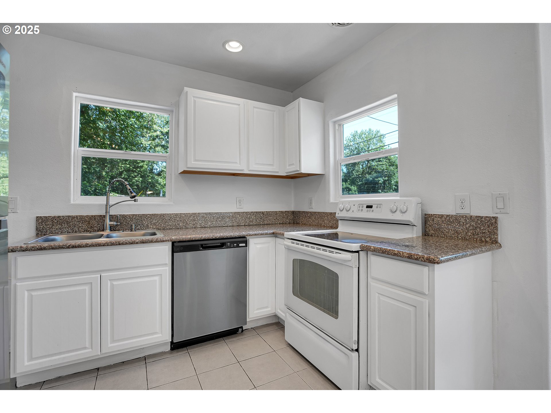 6511 Northwest St Helens Road Portland, OR 97210 - Photo 13 of 44