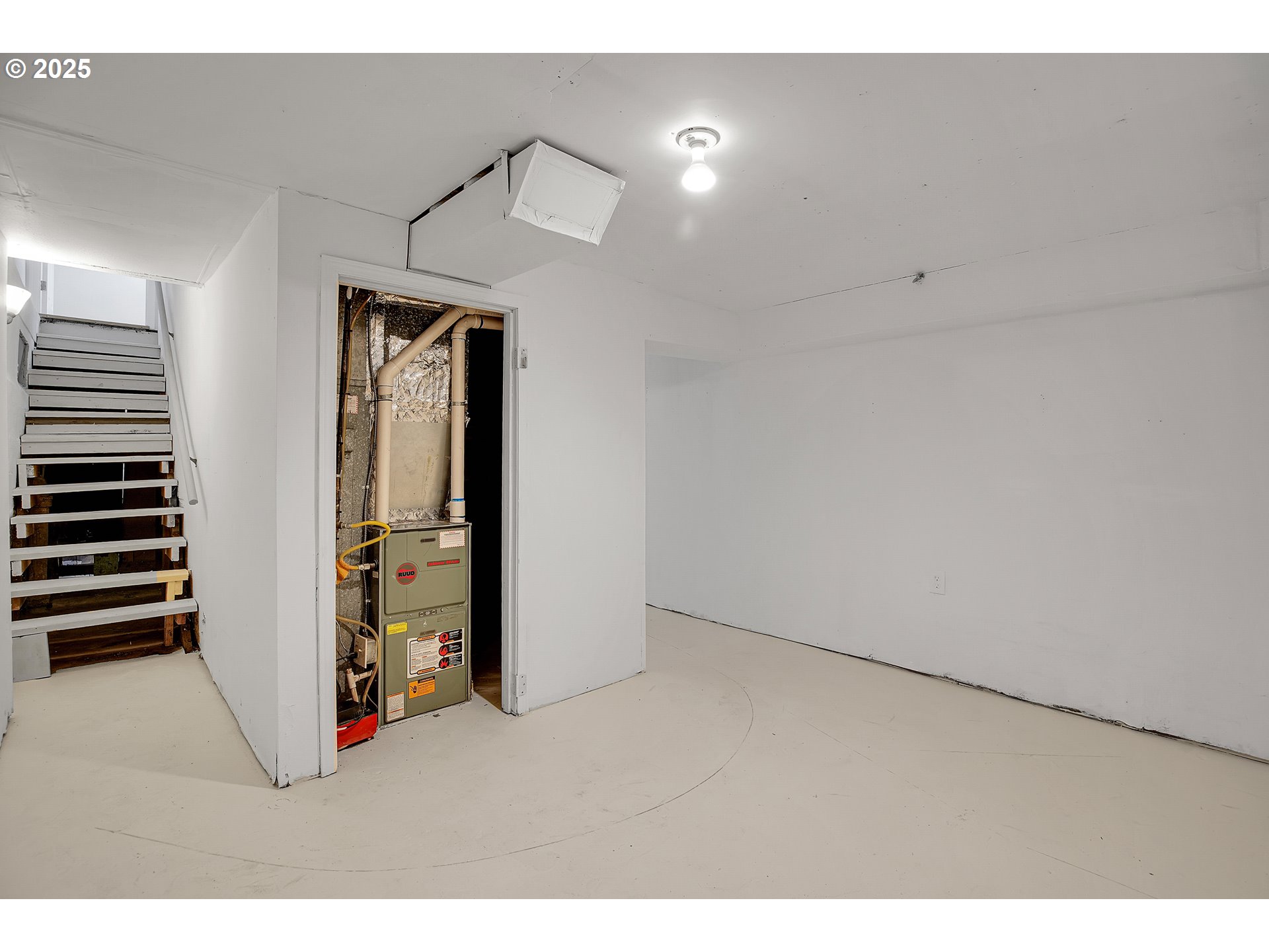 6511 Northwest St Helens Road Portland, OR 97210 - Photo 34 of 44