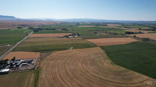 $3,500,000 | 8020 Upper Avenue, Emmett, ID 83617