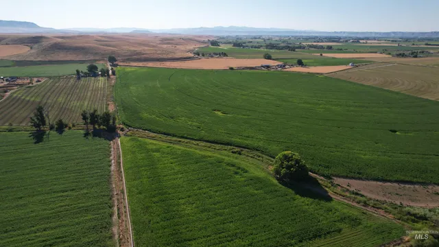 $3,500,000 | 8020 Upper Avenue, Emmett, ID 83617