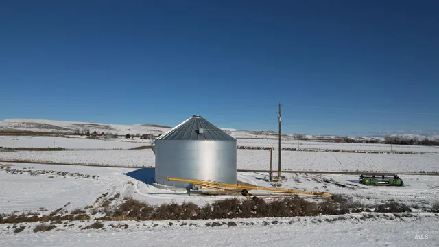 $3,500,000 | 8020 Upper Avenue, Emmett, ID 83617